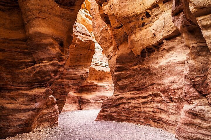 caption (24) Tour to the blue hole and coloured canyon - immagine 1